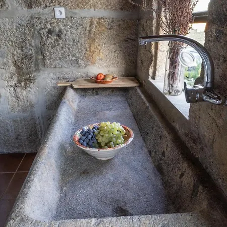 Quinta Amendoeiras Lantgård *